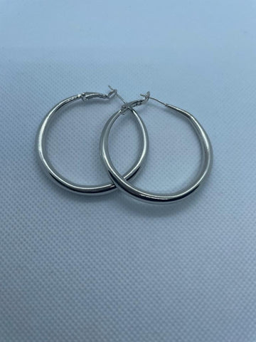 Niks Medium Silver Hoops